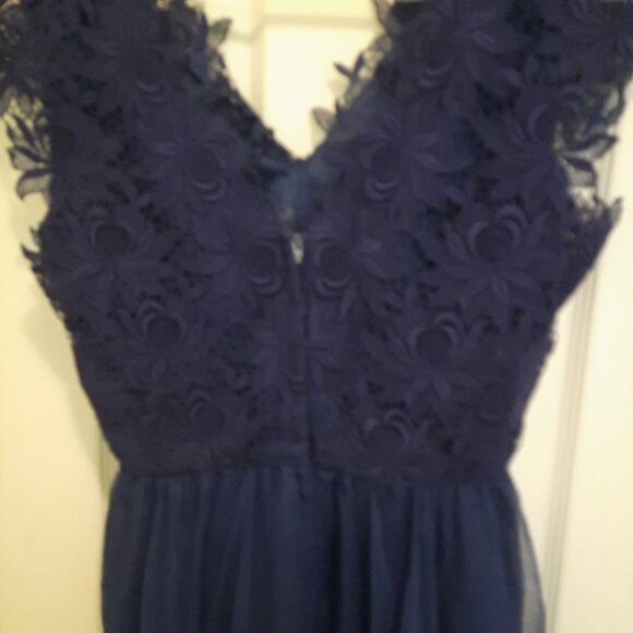 80% off Evening Gown Guipure Lace Bodice and Chiffon Skirt - Picture 3 of 6